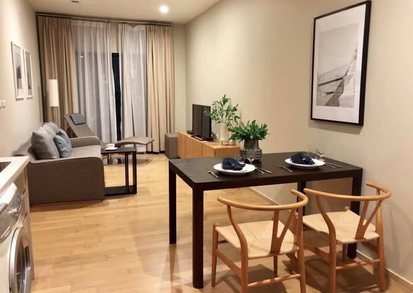 living room of Noble Reveal