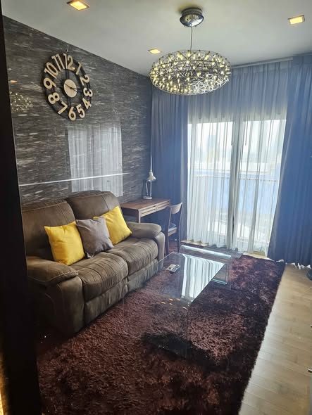 living room of Noble Reveal