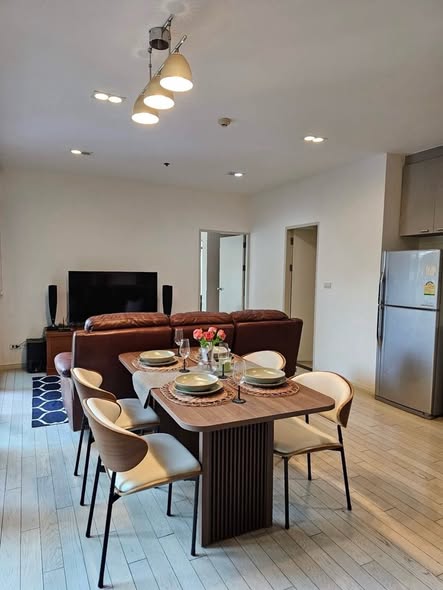 living room and room interior of Noble Solo