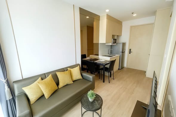 living room of Noble State Sukhumvit 39