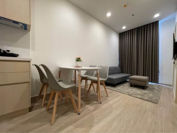 living room and bedroom of Noble State Sukhumvit 39