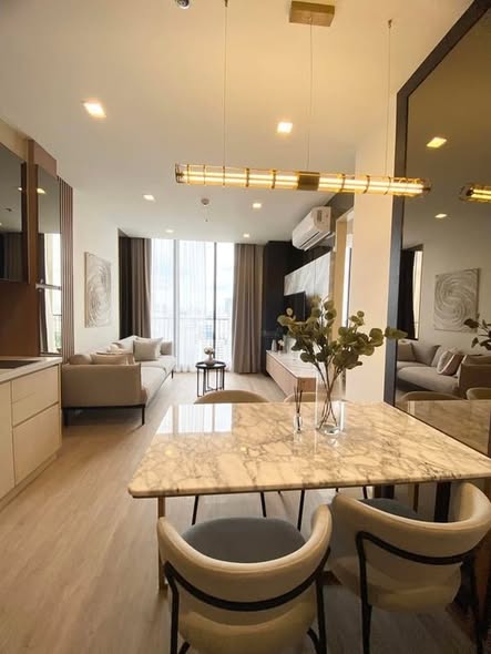 living room and kitchen of Noble State Sukhumvit 39