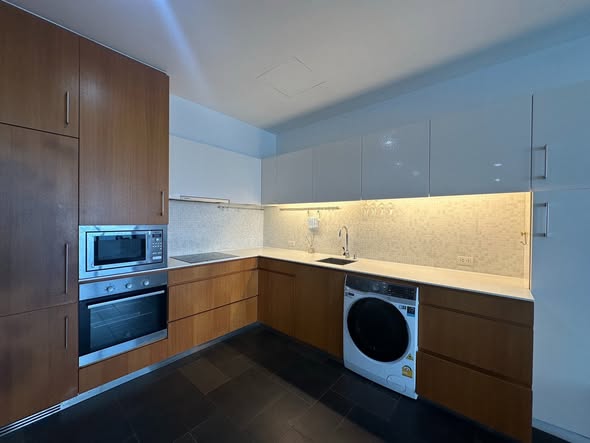 kitchen of Northpoint Condominium