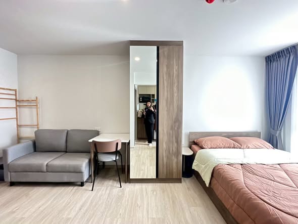 bedroom and room interior of Nue Cross Khu Khot Station (นิว ครอส คูคต สเตชัน)