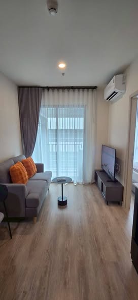 living room and bedroom of Nue District R9