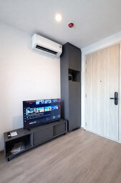 living room and room interior of Nue District R9