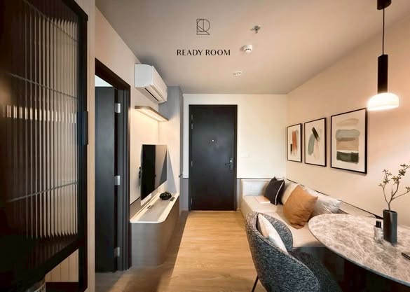 living room and room interior of Nue Evo Ari (นิว อีโว อารีย์)