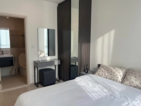 bedroom of NUE Noble Ratchada Lat Phrao (นิว โนเบิล รัชดา ลาดพร้าว)