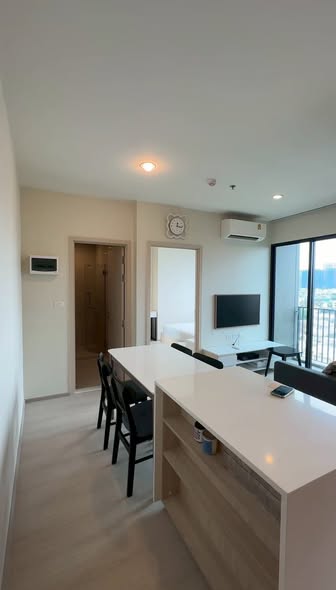 kitchen of NUE Noble Ratchada Lat Phrao (นิว โนเบิล รัชดา ลาดพร้าว)