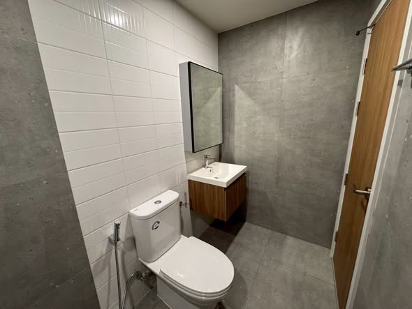 bathroom of Nue Riverest Ratburana นิว ริเวอร์เรสต์ ราษฎร์บูรณะ