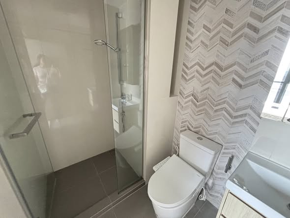 bathroom of Oka Haus