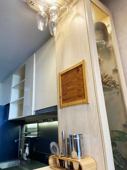 bathroom and kitchen of Oka Haus