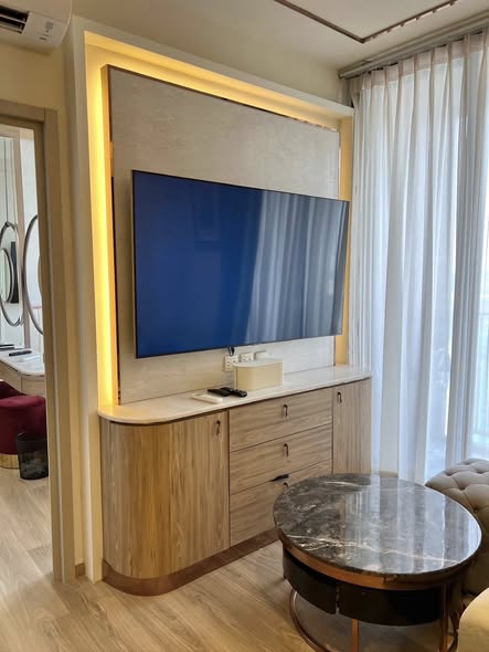 room interior of Oka Haus