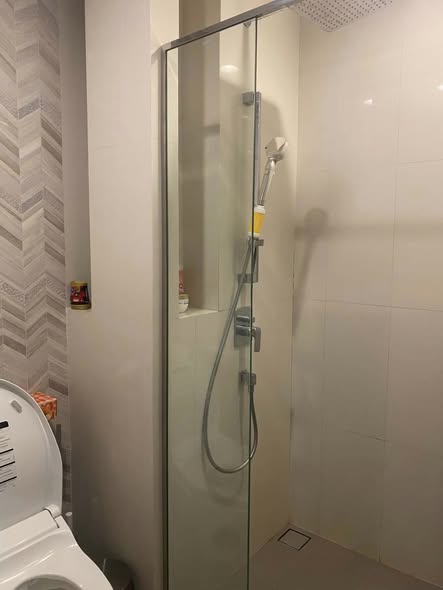 room interior and bathroom of Oka Haus