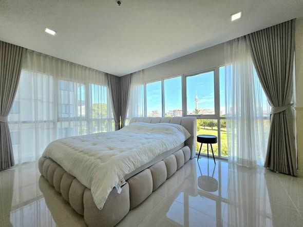 bedroom of One Tower Phratamnak