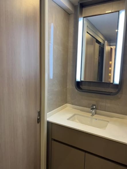 bathroom of One9Five Asoke – Rama 9