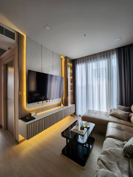 bedroom and living room of One9Five Asoke – Rama 9