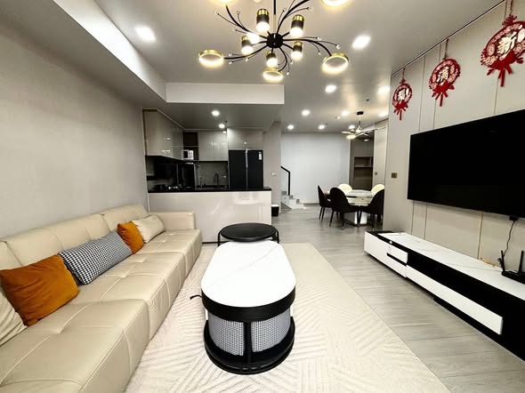 living room of One9Five Asoke – Rama 9