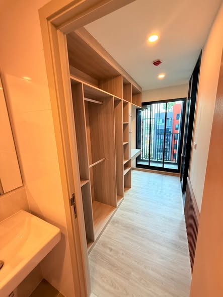 room interior of Origin Play Sri Udom Station (Sales gallery) – ออริจิ้น เพลย์ ศรีอุดม สเตชั่น (สำนักงานขาย)