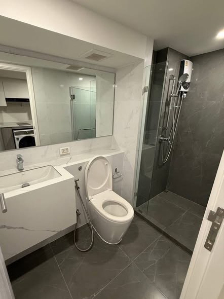 bathroom of Origin Plug&Play Ramkhamhaeng Triple Station