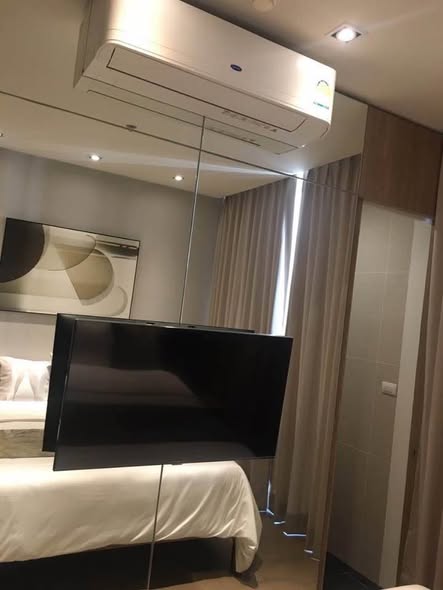 bedroom of Park Origin Phrom Phong
