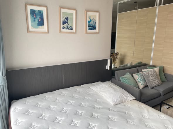 bedroom of Park Origin Phrom Phong