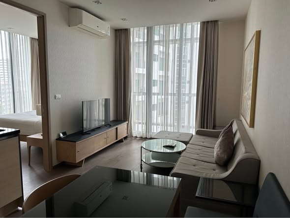 bedroom of Park Origin Phrom Phong