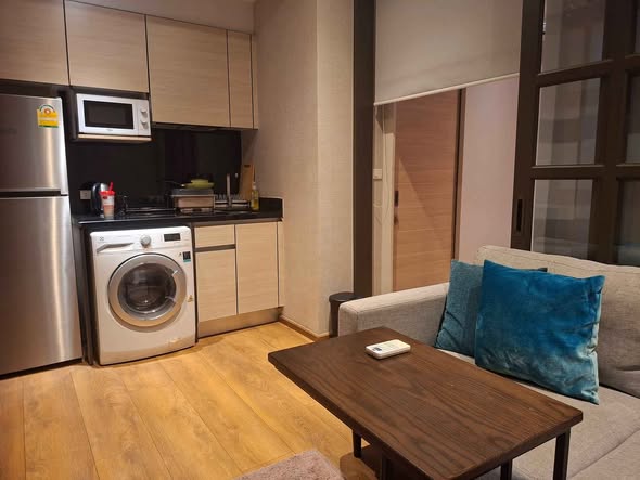 Park Origin Phrom Phong