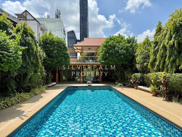 Park Origin Phrom Phong