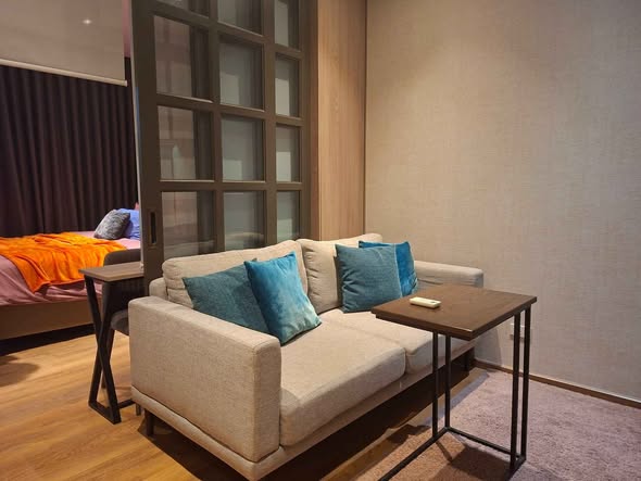 living room and bedroom of Park Origin Phrom Phong