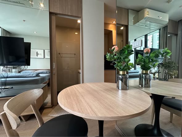 room interior of Park Origin Phrom Phong