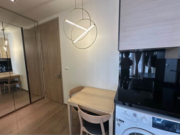 room interior and bathroom of Park Origin Phrom Phong