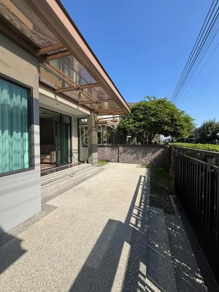 ภัสสร บางนา-วงแหวน Passorn Bangna-Wongwaen