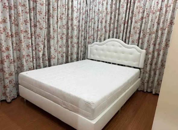 bedroom of Perfect Place 2