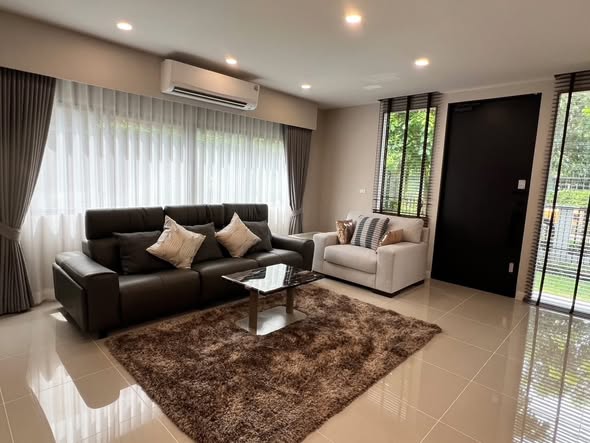 living room and room interior of Perfect Place Chaengwattana 2
