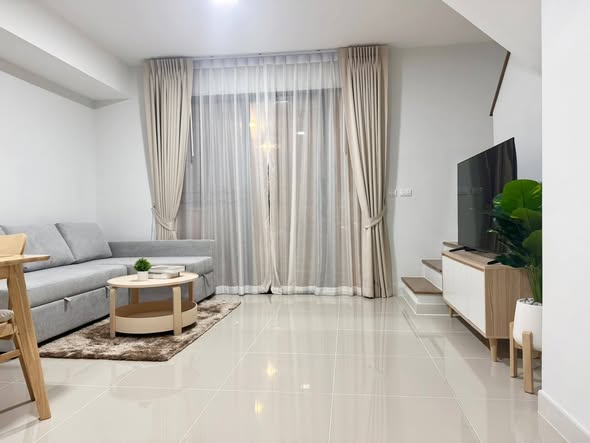 living room of Pleno Sukhumvit-Bangna 2