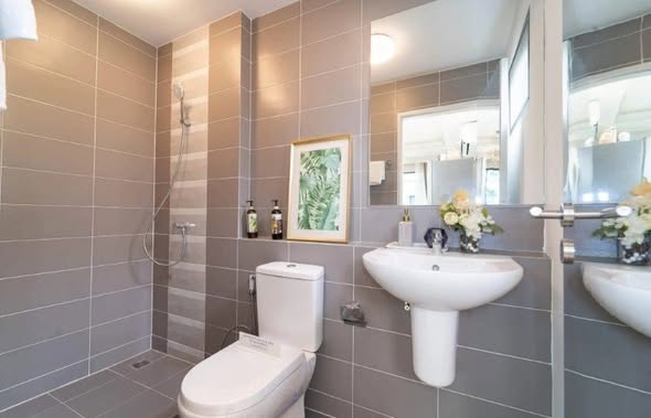 bathroom of Pleno Westgate