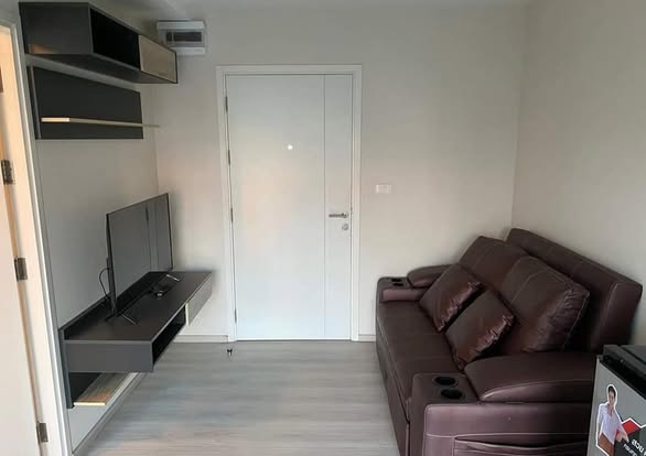 PLUM CONDO ราม 60 อินเตอร์เชนจ์