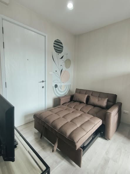 bedroom and living room of Plum Condo Central Station Phase 2