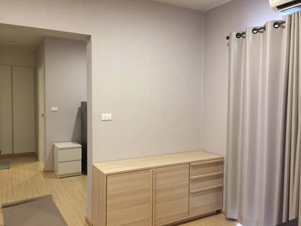 bedroom and room interior of Plum Condo Pinklao Station