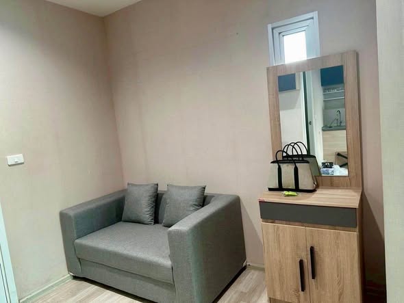 living room and bathroom of Plum Condo Ramkhamheng Station