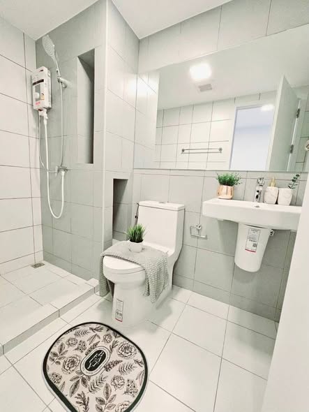 bathroom of Plum Condo Sukhumvit 62