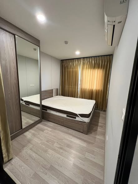 bedroom and room interior of Plum Condo Sukhumvit 97.1