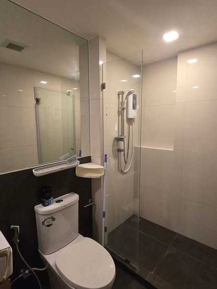 room interior of Plus Apartment (พลัส อพาร์ทเม้นท์)