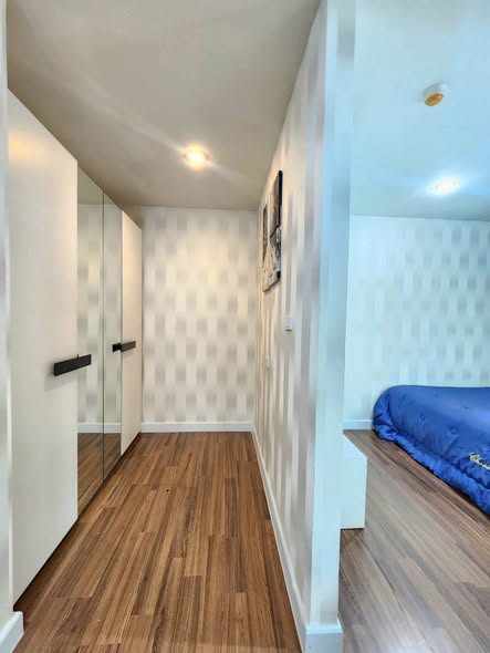 bedroom and room interior of Punna Oasis 2