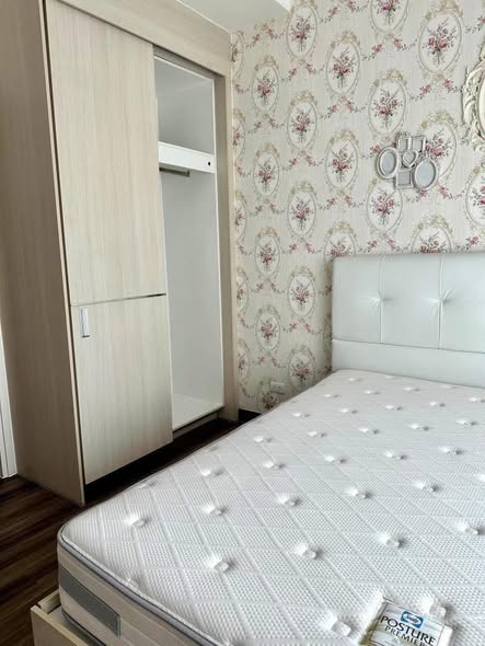 bedroom of Q Asoke