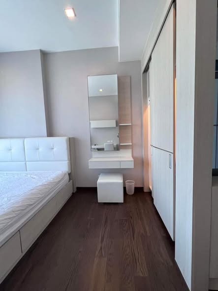 bedroom and room interior of Q Asoke