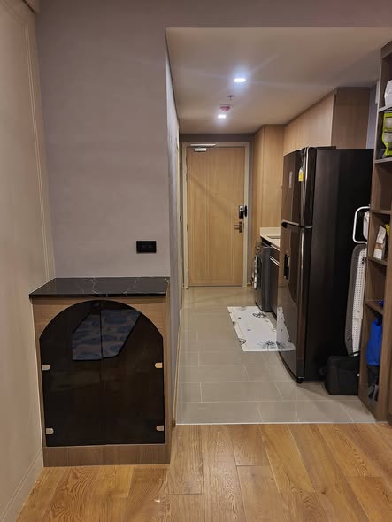 room interior and kitchen of Q Chid Lom – Phetchaburi