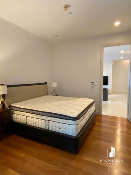 bedroom of Q Lang Suan