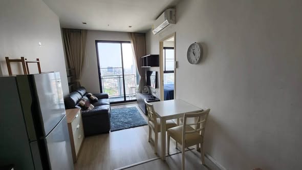 bedroom of Quinn Ratchada 17
